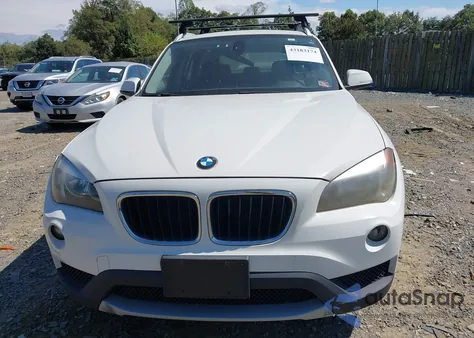 2013 BMW X1 xDrive28I z USA, uszkodzony, nr VIN WBAVL1C58DVR90301